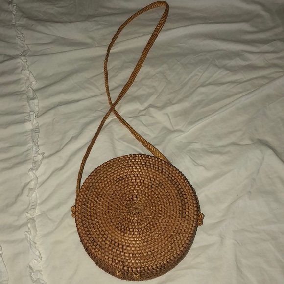 Circle weave bag Clearance